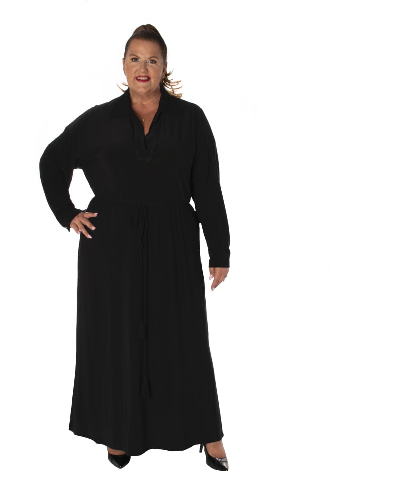 Plus size model wearing Mariah Maxi Dress by Taylor | Dia&Co | dia_product_style_image_id:167456